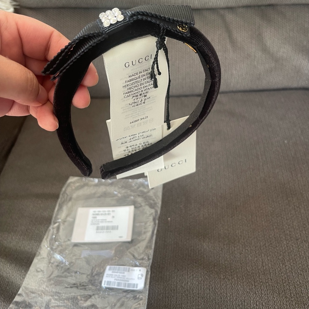 Gucci velvet headband box with crystal
